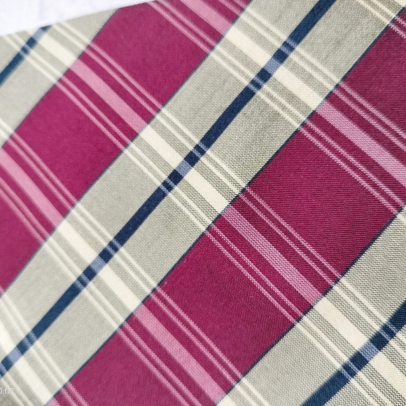 Tommy Hilfiger Red and Cream Plaid Checks Italian Silk Tie Necktie Traditional - Picture 10 of 12